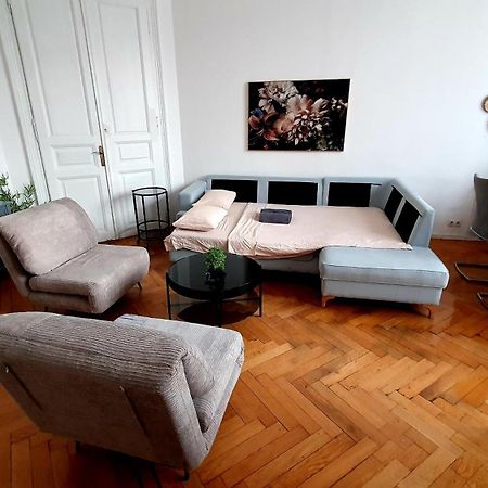 Apartament 2 camere, ultracentral, Calea Victoriei Bucureşti Exterior foto