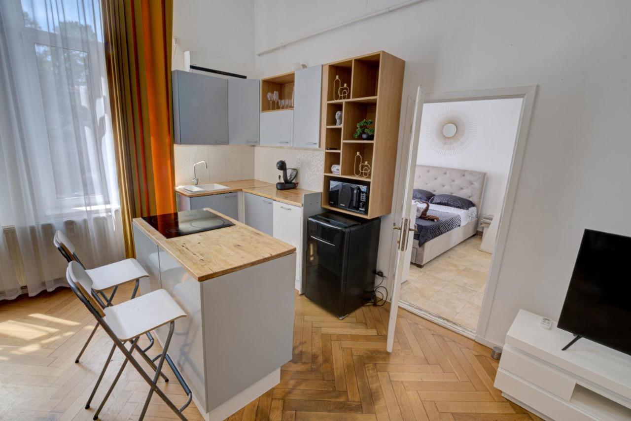 Apartament 2 camere, ultracentral, Calea Victoriei Bucureşti Exterior foto